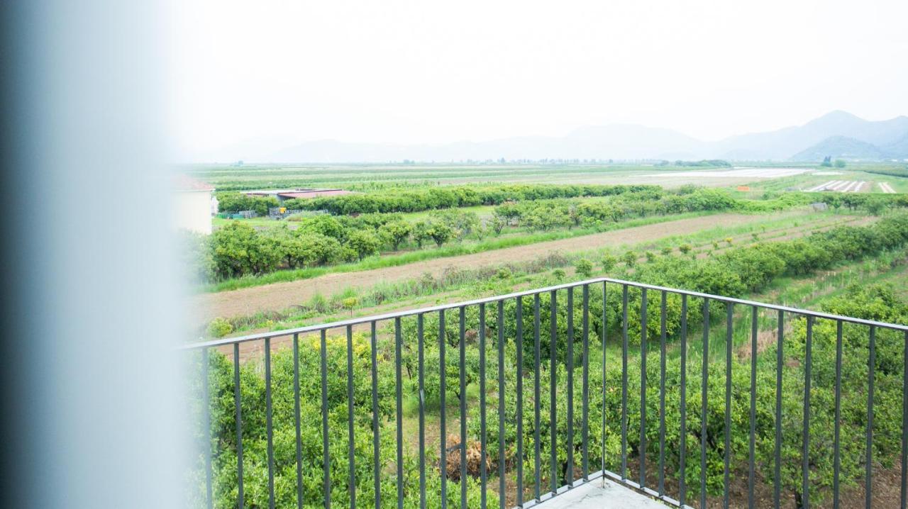 Komin Kitehouse Usce公寓式酒店 外观 照片
